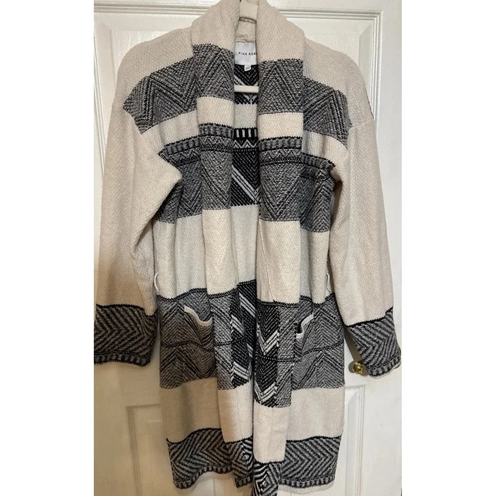 Pink Rose Sweater Cardigan Size Small - Picture 1 of 6